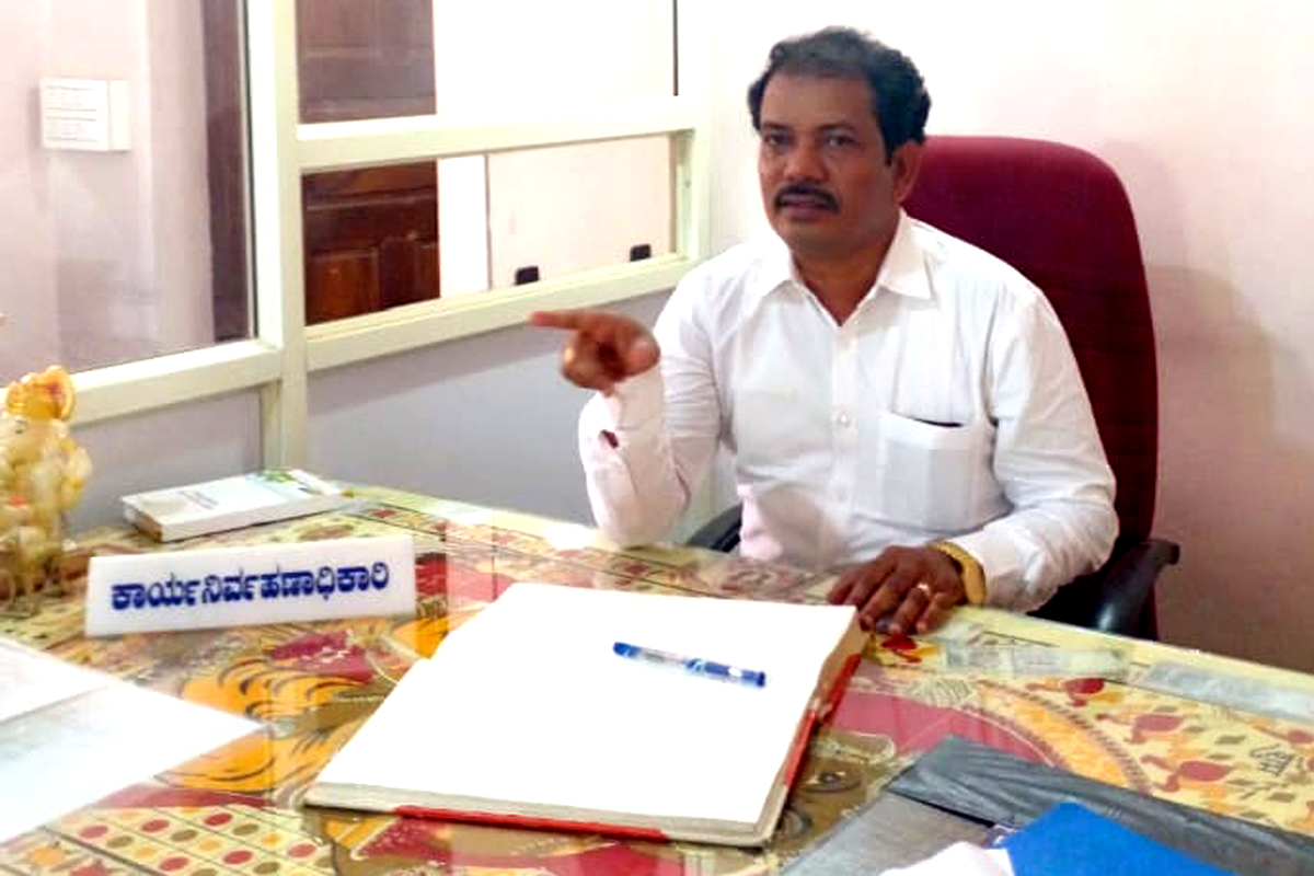 ಸೌತಡ್ಕ ದೇವಳ-ಮುಖ್ಯ ಕಾರ್ಯನಿರ್ವಹಣಾಧಿಕಾರಿಯಾಗಿ ಕೊಕ್ಕಡ ಕಂದಾಯ ನಿರೀಕ್ಷಕರು