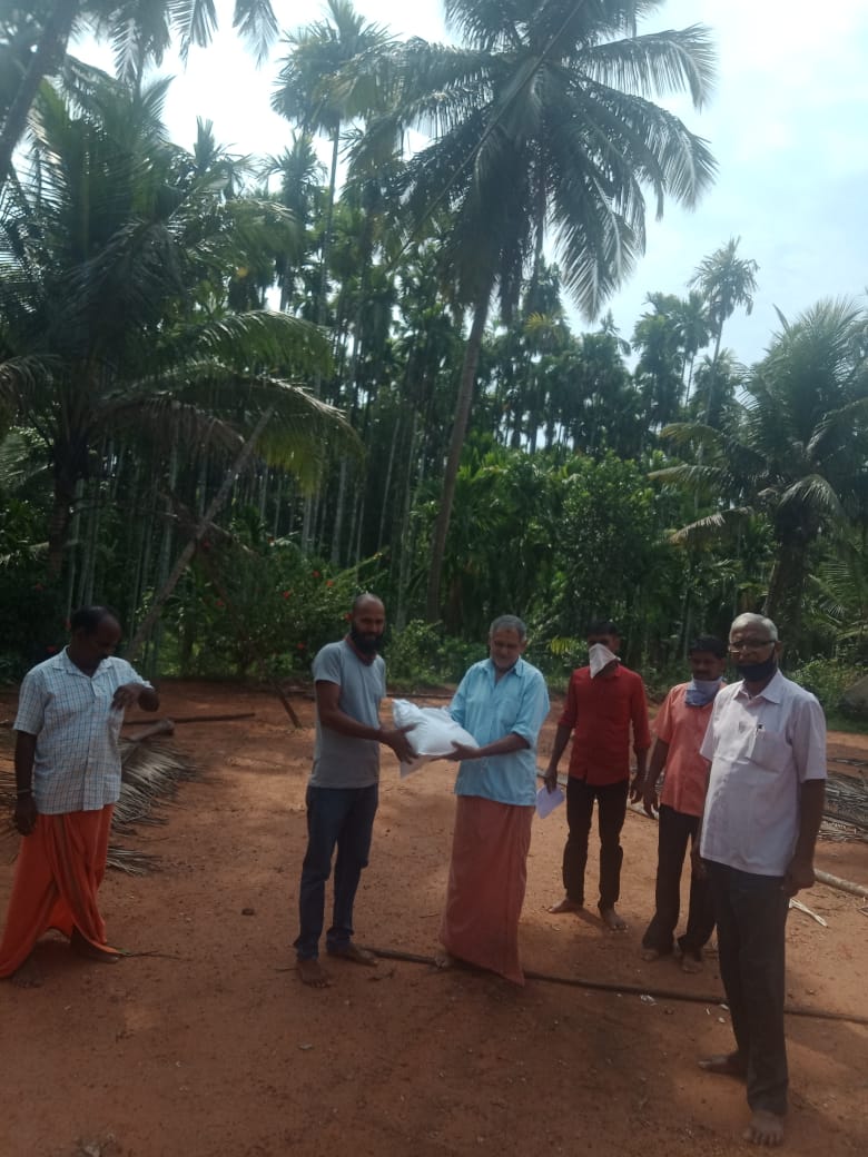 ಶಾಸಕ ಹರೀಶ್ ಪೂಂಜಾರ “ಶ್ರಮಿಕ ನೆರವು” ಕೊಕ್ಕಡದಲ್ಲಿ ವಿತರಣೆ.