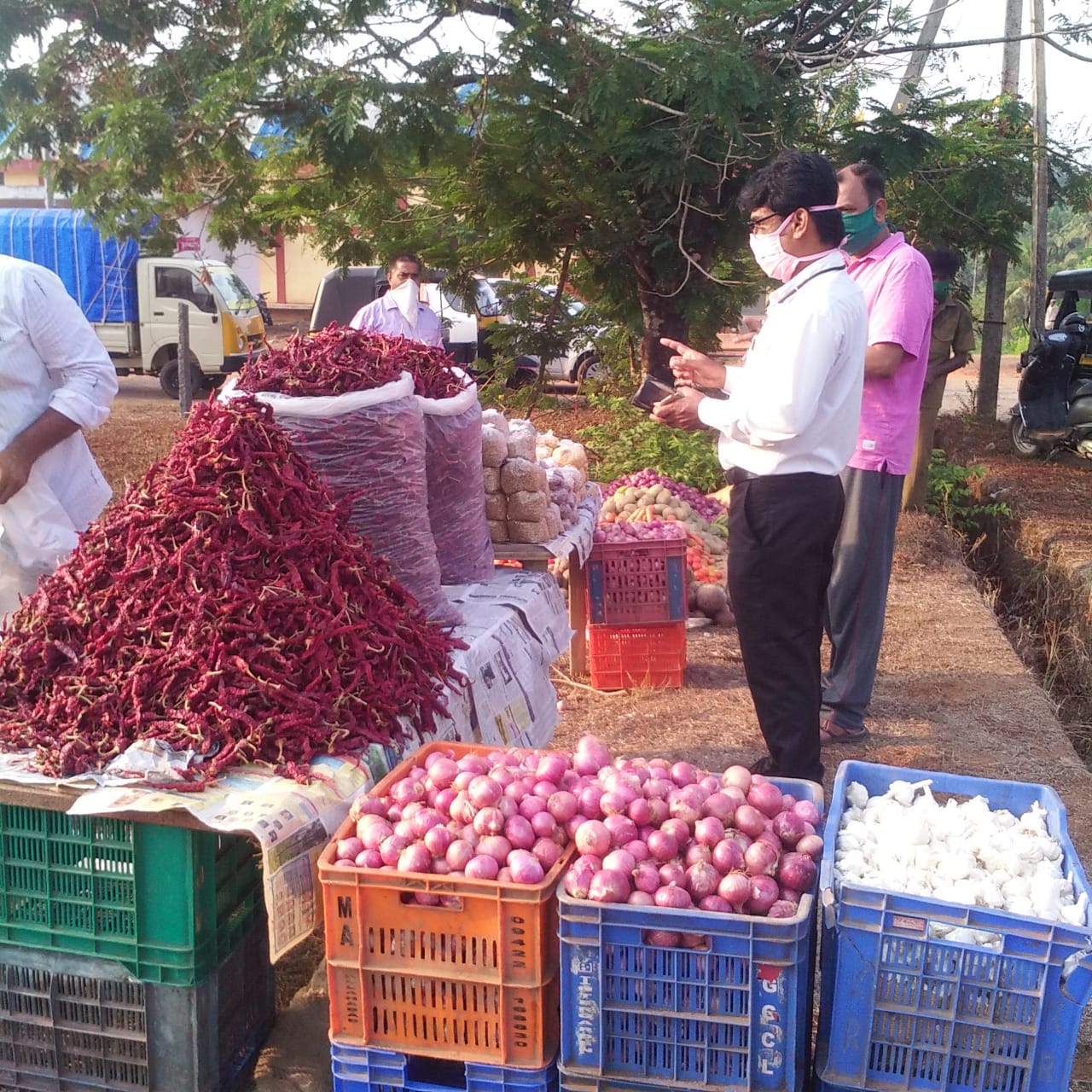 ಬೆಳ್ತಂಗಡಿ ವಾರದ ಸಂತೆ ಎ.ಪಿ.ಎಂ.ಸಿ.ಪ್ರಾಂಗಣಕ್ಕೆ