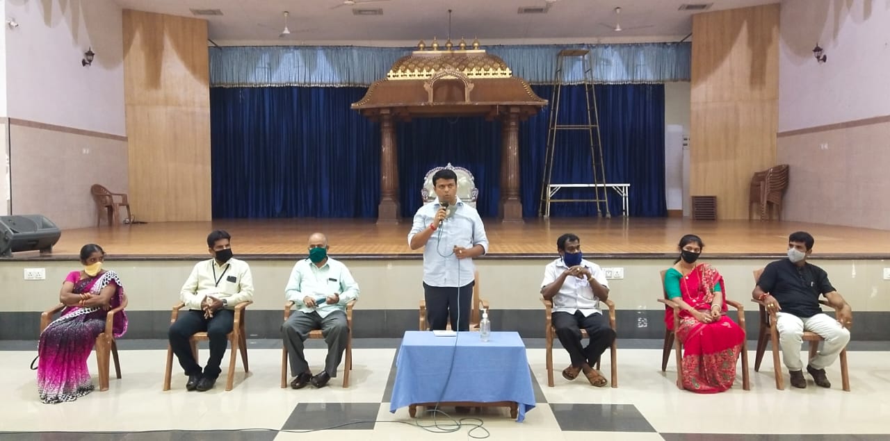 ಕೊರೋನಾ ಸೋಂಕಿನ ಭೀತಿಯ ನಡುವೆ ಸಾರ್ವಜನಿಕ ಉತ್ಸವಗಳು ಸಾಂಕೇತಿಕವಾಗಿ ಸಾರ್ವಜನಿಕ ಉತ್ಸವ ನಡೆಸಲು ತೀರ್ಮಾನ