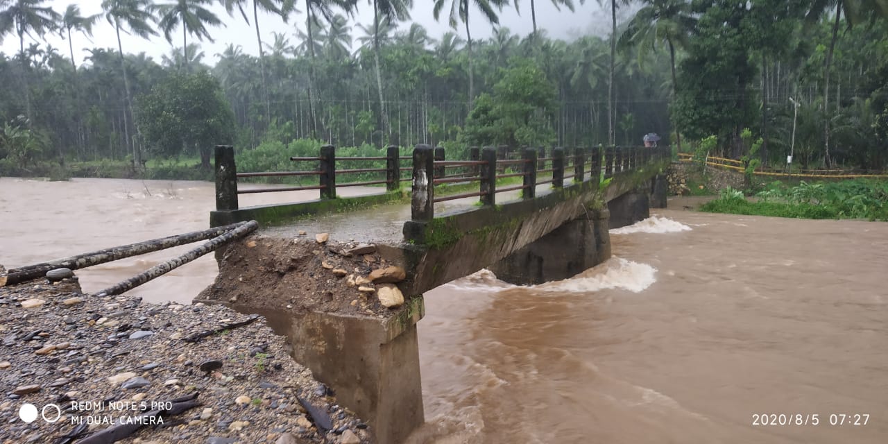 ದಿಡುಪೆಯ ಕಲ್ಬೆಟ್ಟು ಸೇತುವೆ ಅಪಾಯದಲ್ಲಿ