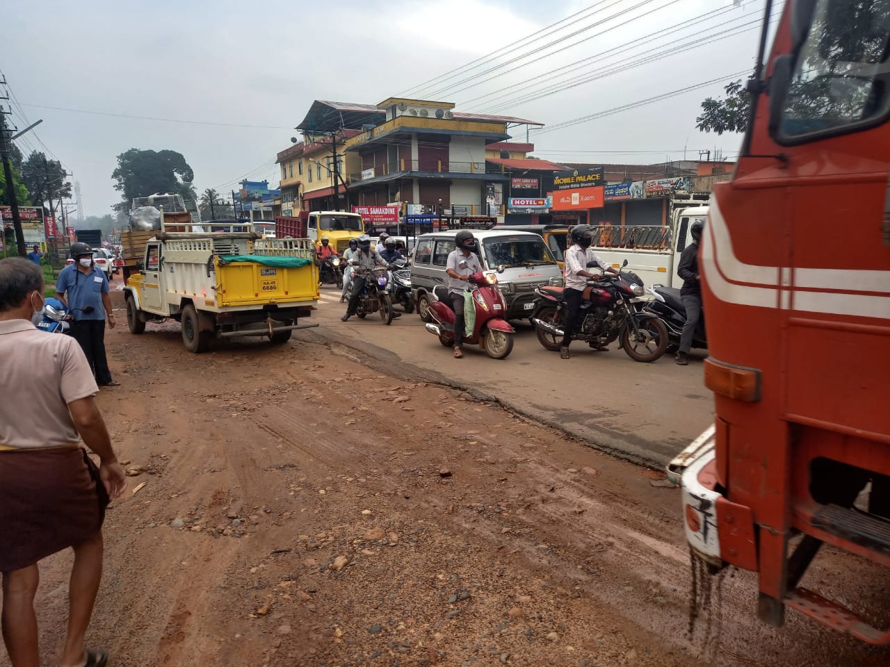 ಬೆಳ್ತಂಗಡಿಯಲ್ಲಿ ನಿಷ್ಕ್ರಿಯ ತಾಲೂಕು ಆಡಳಿತ;ಕೋವಿಡ್ ನಿಯಮಗಳಿಗೆ ಸವಾಲಾದ ಕಾನೂನು ವಿರೋಧಿಗಳ ಅಟ್ಟಹಾಸ