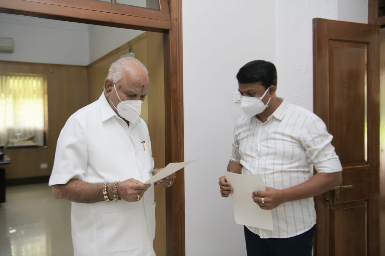 ಶ್ರಮಿಕ ವರ್ಗಕ್ಕೆ ವಿಶೇಷ ಪ್ಯಾಕೇಜ್ ಘೋಷಿಸಲು ಮನವಿ