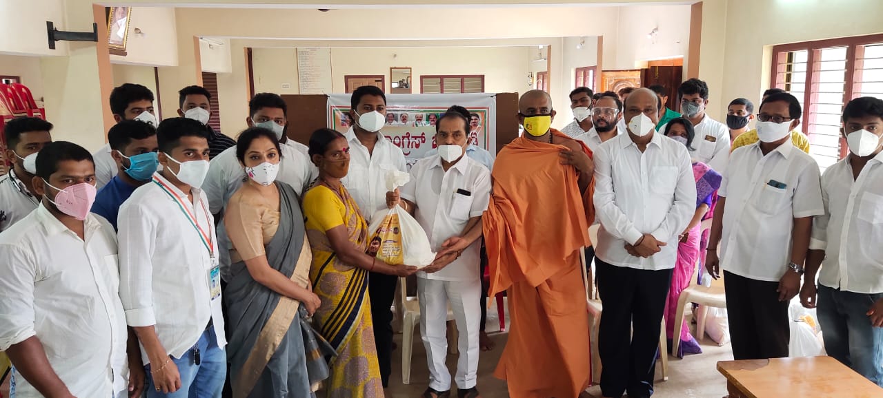 ಬೆಸ್ಟ್ ಫೌಂಡೇಶನ್ನಿಂದ ಆಹಾರ ಕಿಟ್ ವಿತರಣೆ