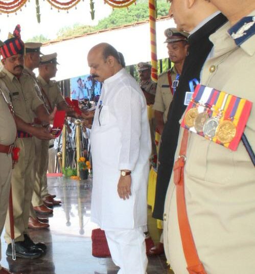 ಹೆಡ್ ಕಾನ್‌ಸ್ಟೇಬಲ್ ವಿಜಯ ಕುಮಾರ್‌ರಿಗೆ ಮುಖ್ಯಮಂತ್ರಿ ಪದಕ