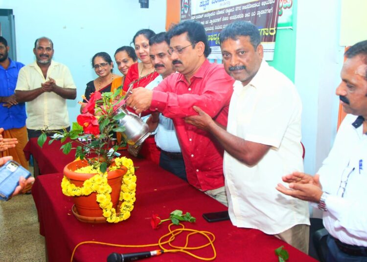 ಬೀದಿಬದಿ ವ್ಯಾಪಾರಿಗಳಿಗೆ ಸಾಮರ್ಥ್ಯ ಅಭಿವೃದ್ಧಿ ತರಬೇತಿ