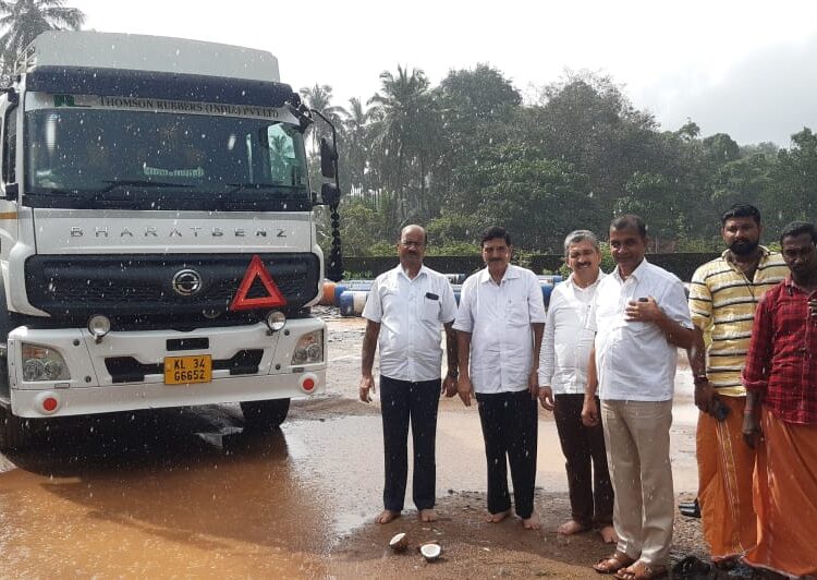 ರಬ್ಬರು ಸೊಸೈಟಿಯಿಂದ ರಬ್ಬರು ಹಾಲು ಖರೀದಿ