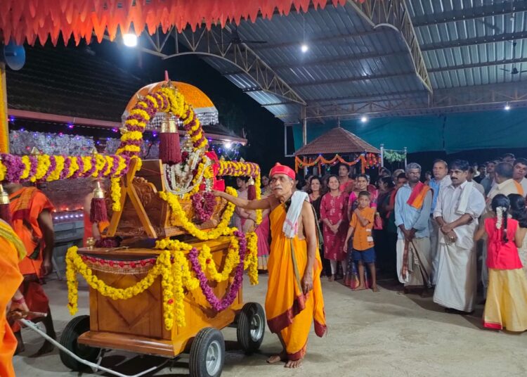 ಶ್ರೀ ಪರಶುರಾಮ ದೇಗುಲದಲ್ಲಿ ದೀಪೋತ್ಸವ