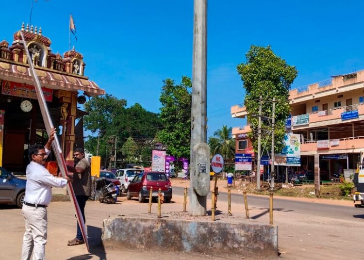ವರದಿಯ ಫಲಶ್ರುತಿ – ತೆರವುಗೊಂಡ ಫ್ಲೆಕ್ಸ್ ಹಾಗೂ ಅಲಂಕಾರಿಕ ಲೈಟ್‌ಗಳ ವಯರ್