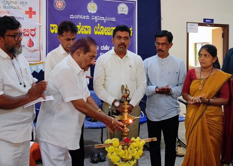 ಆರೋಗ್ಯವಂತರು ರಕ್ತದಾನ ಮಾಡಿ ಇನ್ನೊಂದು ಜೀವ ಉಳಿಸಬೇಕು-ಬಂಗೇರ