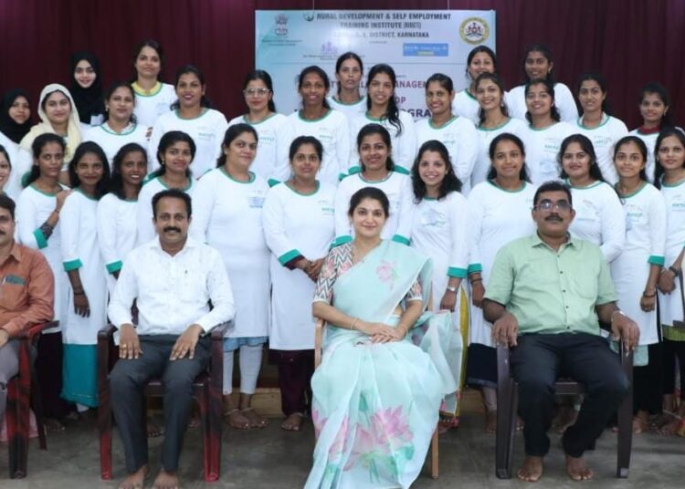 ‘ಮಹಿಳೆಯರಿಗೆ ಕೌಶಲ್ಯದೊಂದಿಗೆ  ವ್ಯಕ್ತಿತ್ವ ವಿಕಸನವೂ  ಮುಖ್ಯ’