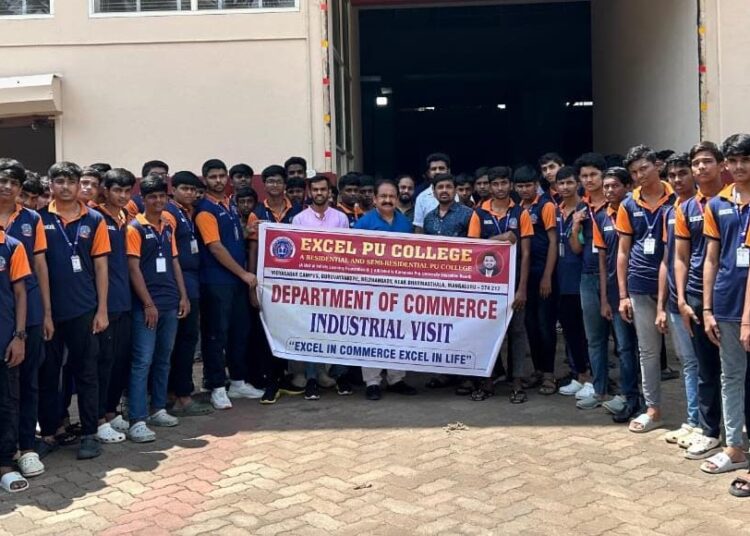 ಎಕ್ಸೆಲ್ ವಾಣಿಜ್ಯ ವಿಭಾಗದ ಮಕ್ಕಳಿಂದ ವಿಟ್ಲದ ಇಕೋ-ಬ್ಲಿಸ್ ಕೈಗಾರಿಕಾ ಘಟಕಕ್ಕೆ ಭೇಟಿ.