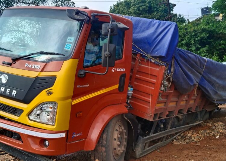 ರಾಷ್ಟ್ರೀಯ ಹೆದ್ದಾರಿ ಕಳಪೆ ಕಾಮಗಾರಿಯ ನಗ್ನನರ್ತನ