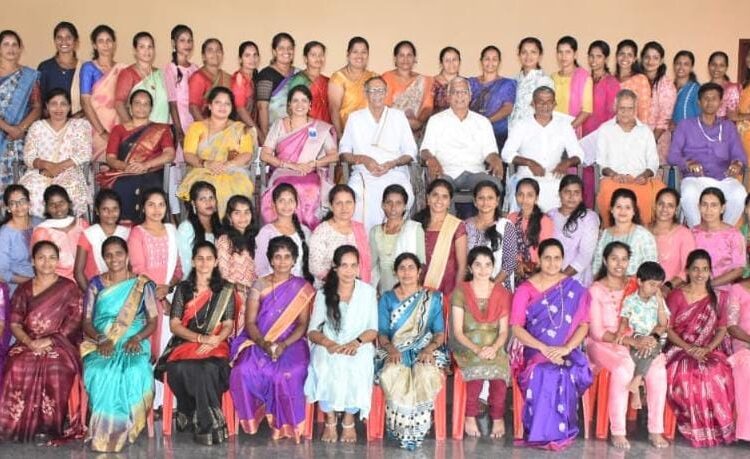 ಉಚಿತ ಟೈಲರಿಂಗ್ ತರಬೇತಿ ಶಿಬಿರದ ಸಮಾರೋಪ