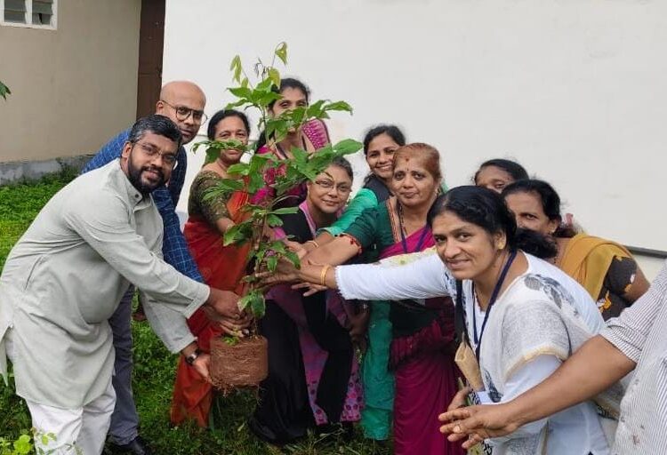 ಆರೋಗ್ಯ ಇಲಾಖೆಗೆ ಭೇಟಿ ಹಾಗೂ ಪರಿಸರ ದಿನಾಚರಣೆ