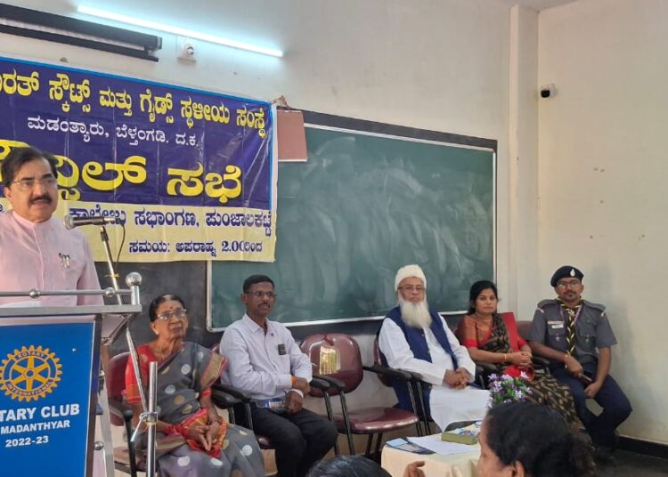 ಅಧ್ಯಾಪಕರು ತರಬೇತಿಗಳನ್ನು ಪಡೆದು ತಮ್ಮ ಜ್ಞಾನ ಭಂಡಾರವನ್ನು ವೃದ್ಧಿಸಬೇಕು’